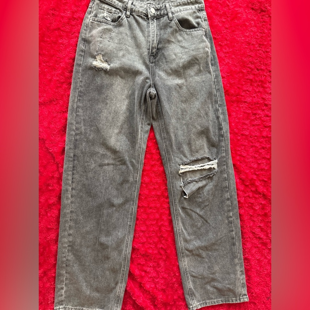 Super cute baggy jeans